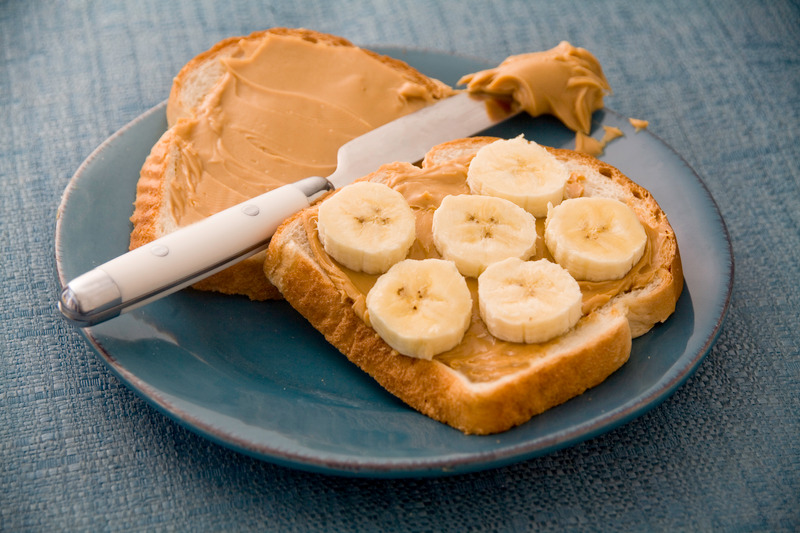 bread with peanut butter and banana