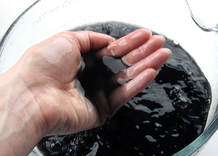 activated charcoal bath